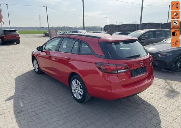 samochody osobowe Opel Astra cena 25900 przebieg: 115000, rok produkcji 2019 z Miechów